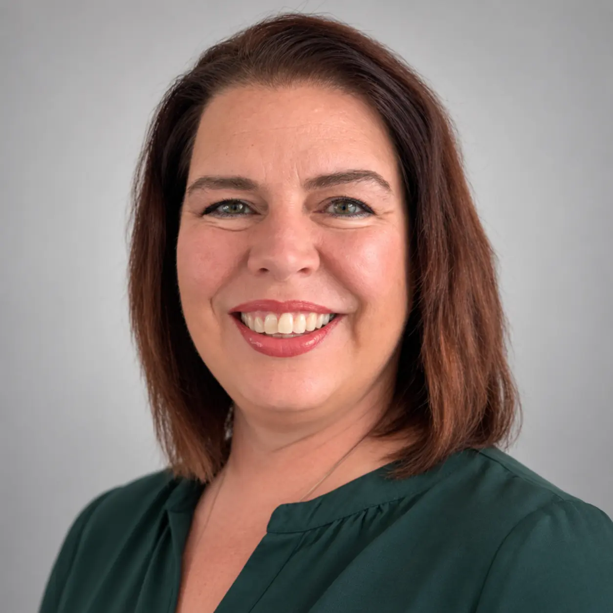 Natascha Genc, Paralegal